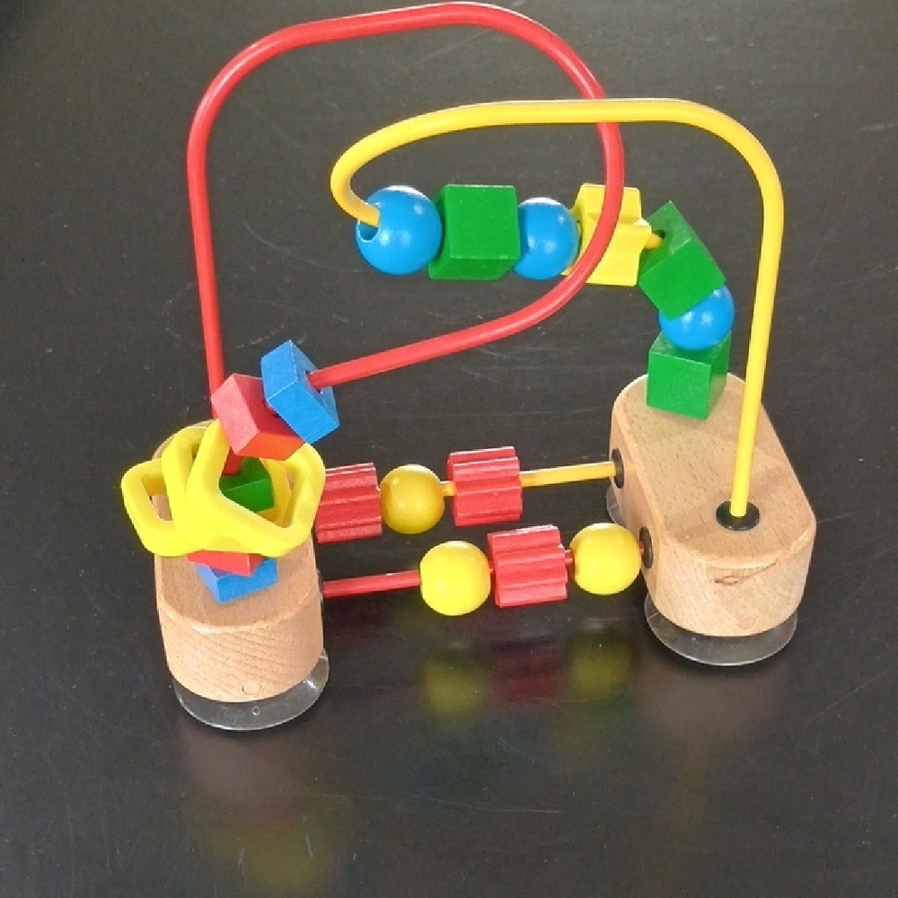 Melissa & Doug Vibrant Bead Maze